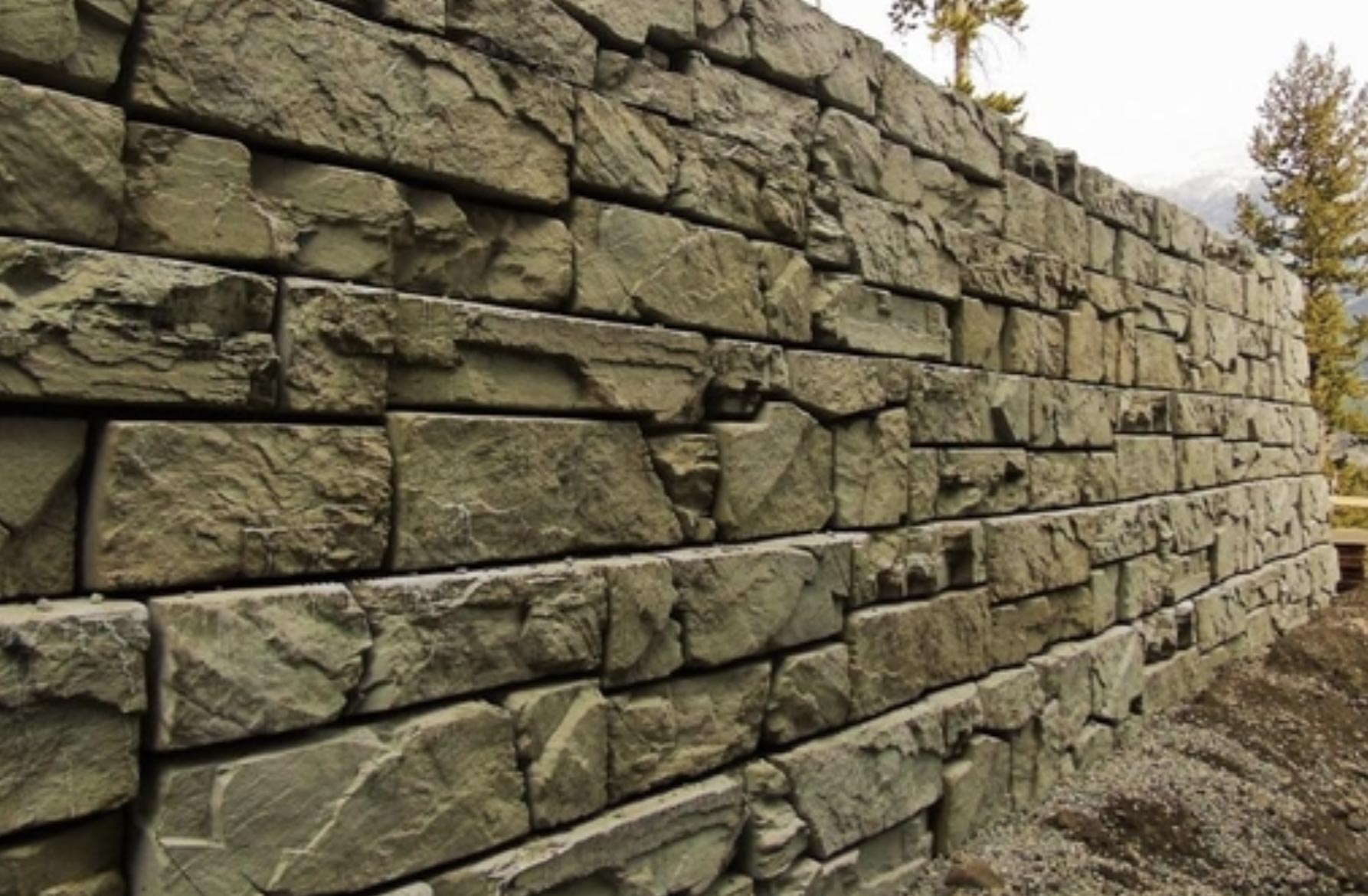 segmental-retaining-wall-system-2